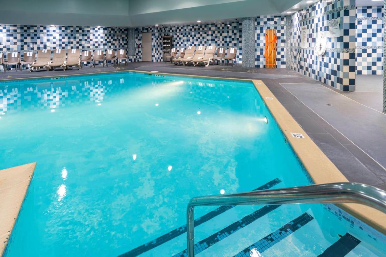 Holiday Inn Louisville East - Hurstbourne By Ihg Exteriör bild