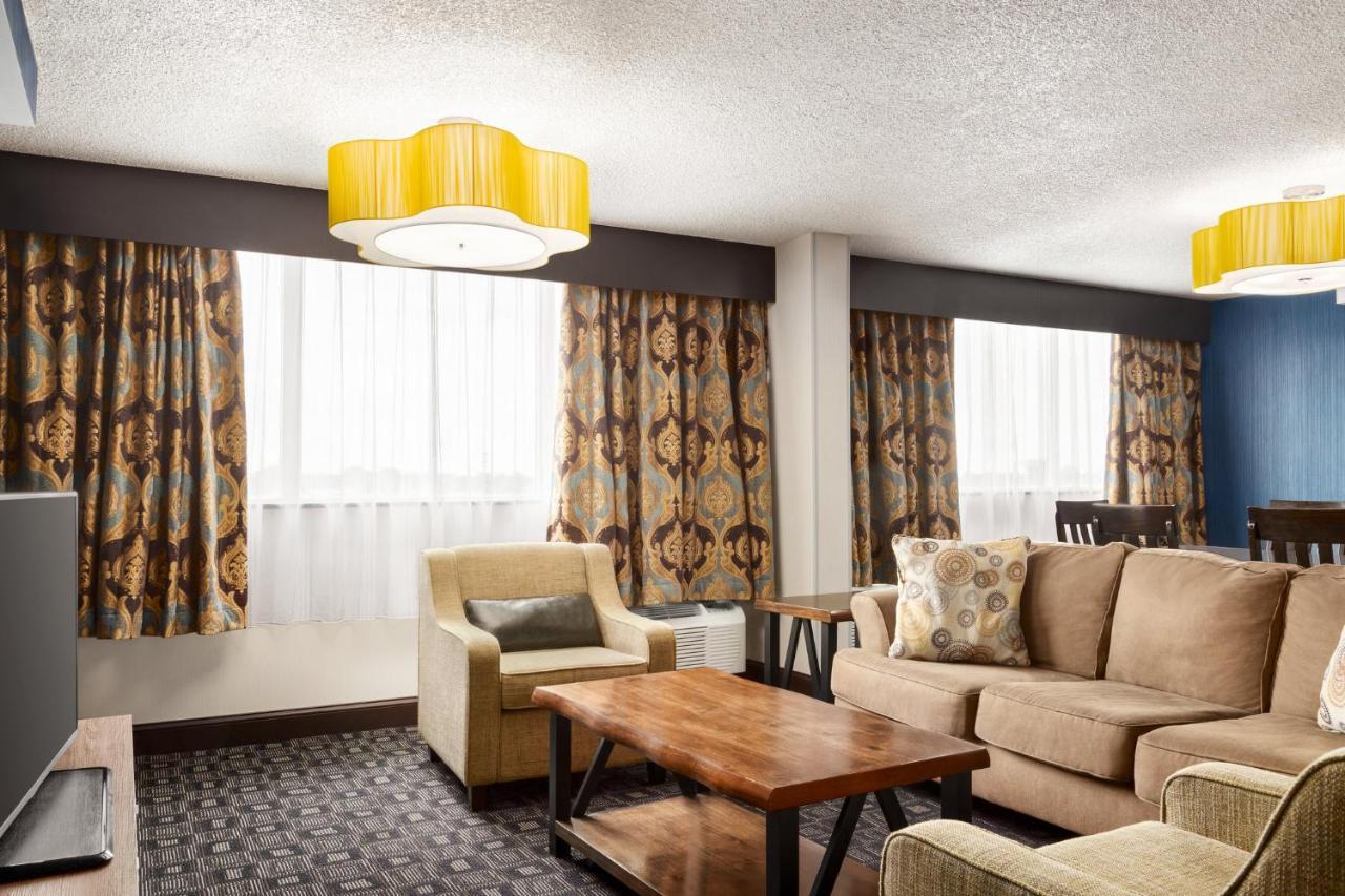 Holiday Inn Louisville East - Hurstbourne By Ihg Exteriör bild