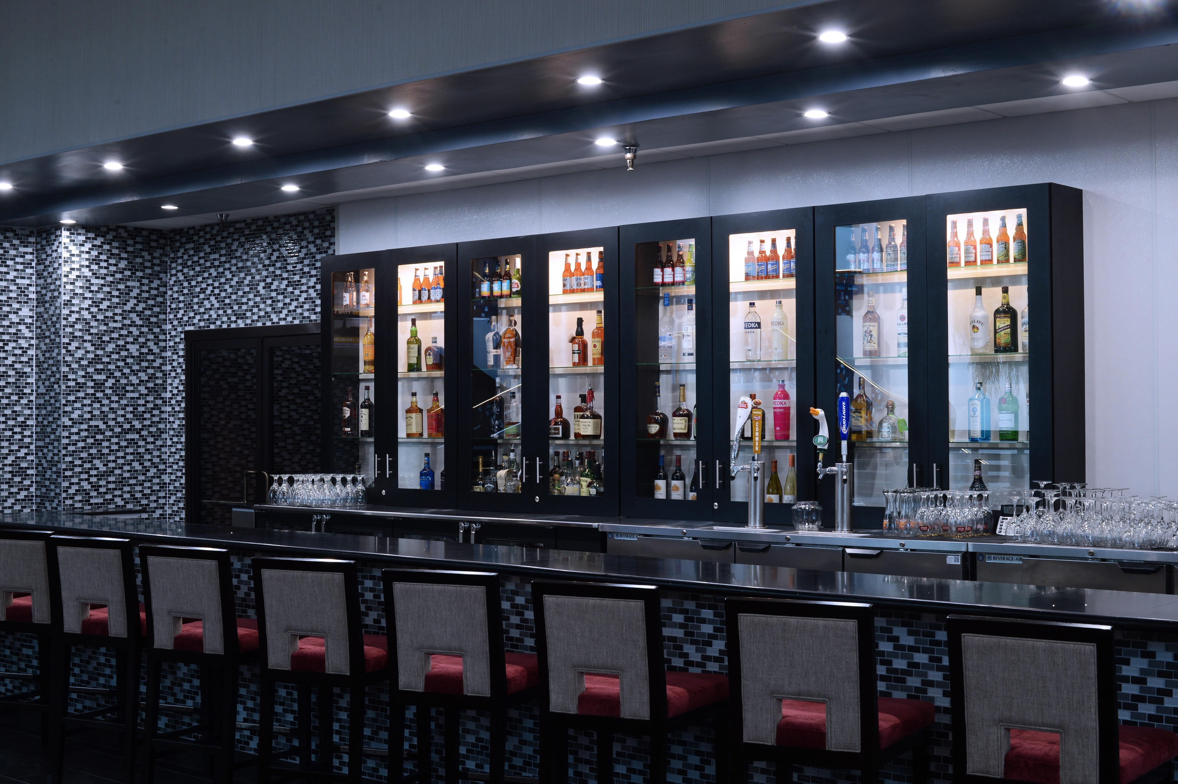 Holiday Inn Louisville East - Hurstbourne By Ihg Exteriör bild